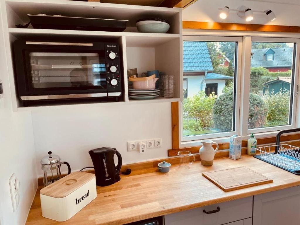 Tiny House Fleesensee Mit Eigenem Garten Und Nur Wenige Meter Vom Seeufer Göhren-Lebbin Exteriör bild